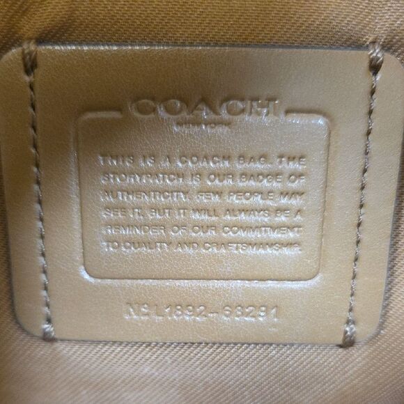 Coach Dreamer With Rivets - Picture 13 of 16